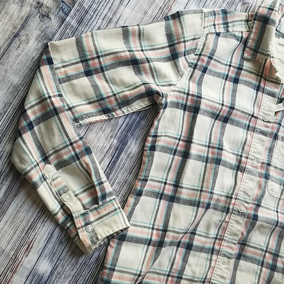 American Eagle Boyfriend Fit Button Up - Picture 3 of 7